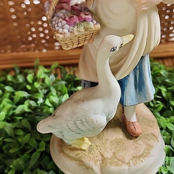 Vintage Figurine Girl With Basket Of Fruit And Goose - Picture 4 of 10